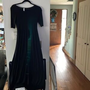 Topping USA Solid Black Maxi Dress